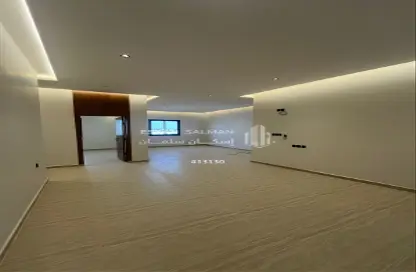 طابق كامل - 4 غرف نوم - 3 حمامات للبيع في ديراب - الرياض - الرياض