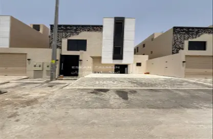 طابق كامل - 6 غرف نوم - 3 حمامات للبيع في الرمال - الرياض - الرياض