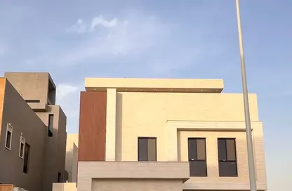 Apartment - 5 Bedrooms - 4 Bathrooms for rent in Al Farouk - Riyadh - Ar Riyadh