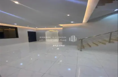 فيلا - 8 غرف نوم - 6 حمامات للبيع في الجامعيين - خميس مشيط - عسير