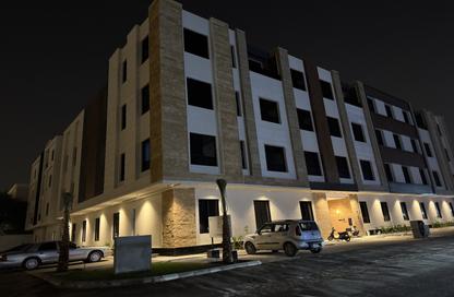Apartment - 4 Bedrooms - 3 Bathrooms for sale in Al Munisiyah - Riyadh - Ar Riyadh