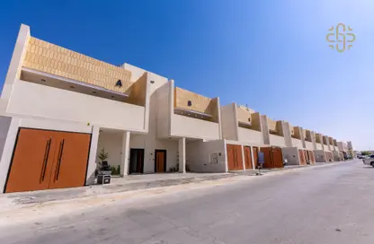 Full Floor - 3 Bedrooms - 4 Bathrooms for sale in Al Wadi - Riyadh - Ar Riyadh