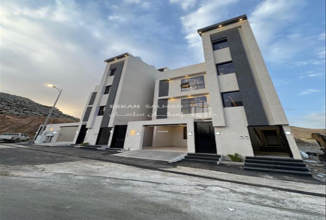 252957 - Property Image 2