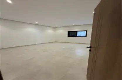 Apartment - 4 Bedrooms - 2 Bathrooms for rent in An Nuzhah - Jeddah - Makkah Al Mukarramah