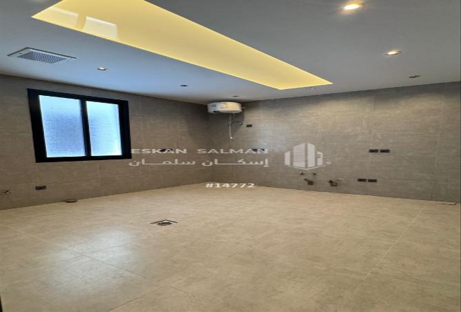 253811 - Property Image 3