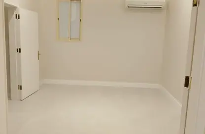 Apartment - 4 Bedrooms - 2 Bathrooms for rent in King Faisal - Riyadh - Ar Riyadh