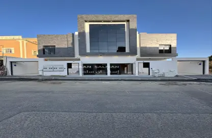 Apartment - 5 Bedrooms - 4 Bathrooms for sale in Al Hadari - Khamis Mushayt - Asir