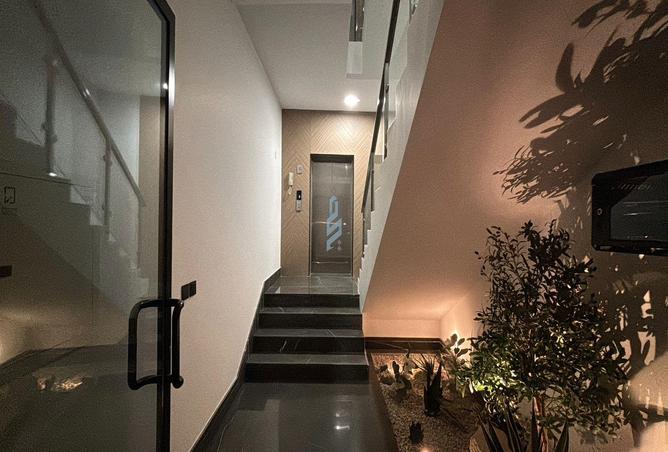 258319 - Property Image 2