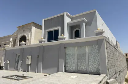 Villa - 4 Bedrooms - 7 Bathrooms for sale in Al Muntazah - Ad Dammam - Eastern