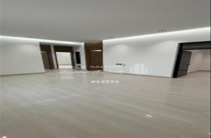 Full Floor - 5 Bedrooms - 3 Bathrooms for sale in Dahiyat Namar - Riyadh - Ar Riyadh