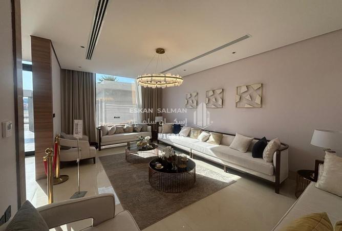 256868 - Property Image 2