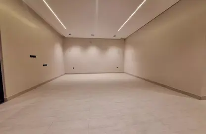Villa - 4 Bedrooms for sale in Al Munisiyah - Riyadh - Ar Riyadh