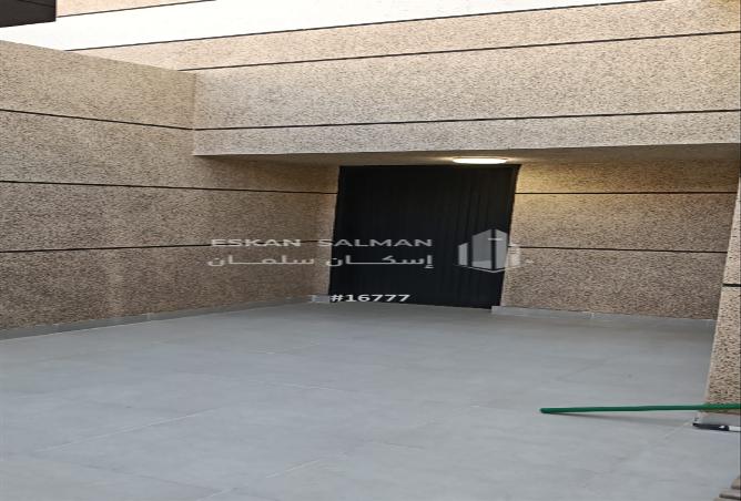 256842 - Property Image 2