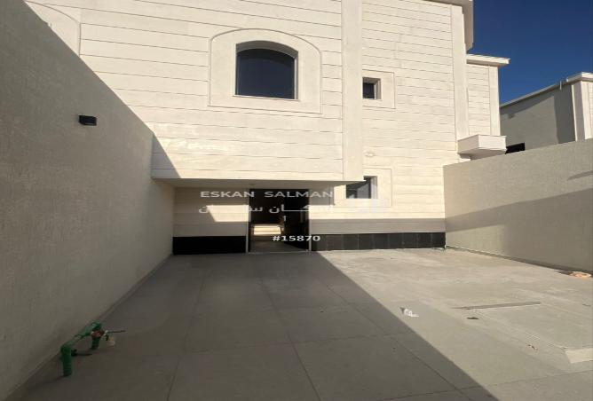 255524 - Property Image 2