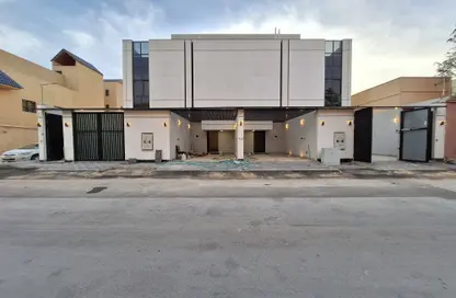 Villa - 5 Bedrooms - 5 Bathrooms for sale in Ar Rimal - Riyadh - Ar Riyadh
