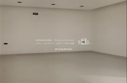 Full Floor - 7 Bedrooms - 4 Bathrooms for sale in Al Janadriyah - Riyadh - Ar Riyadh