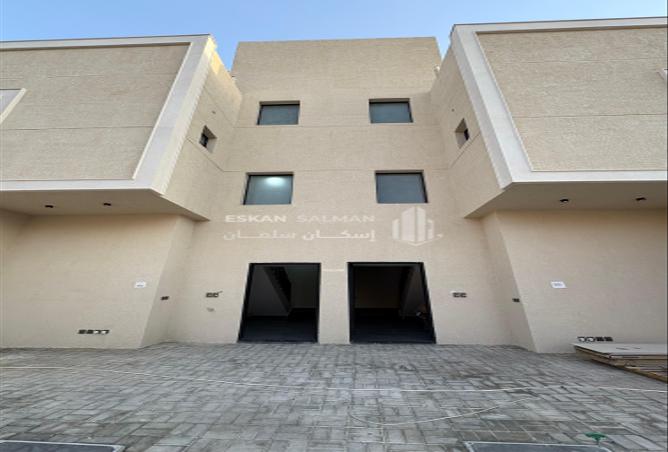 256217 - Property Image 3
