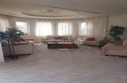 Villa - 7+ Bedrooms - 6 Bathrooms for sale in Al Rabwah - Ar Rass - Al Qassim