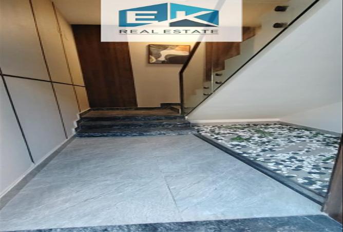 256947 - Property Image 2