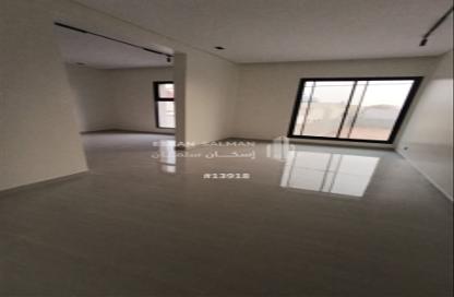 Full Floor - 5 Bedrooms - 3 Bathrooms for sale in Ar Rif - Almuzahimih - Ar Riyadh