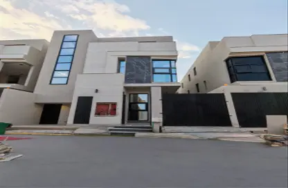 طابق كامل - 3 غرف نوم - 3 حمامات للبيع في قرطبة - الرياض - الرياض