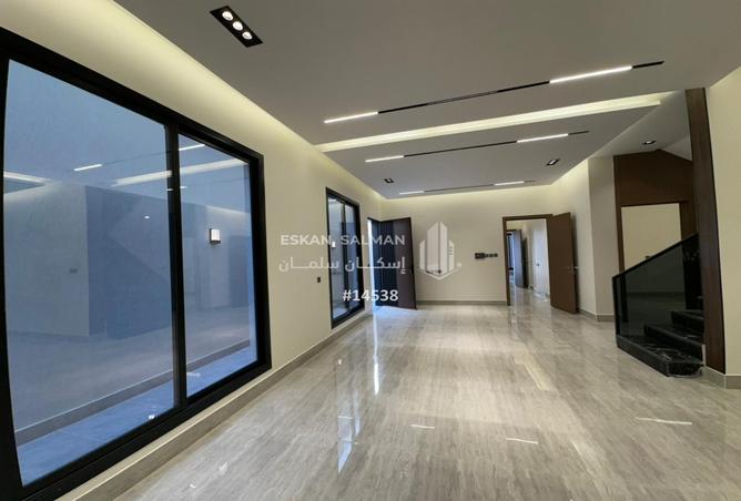 253588 - Property Image 3