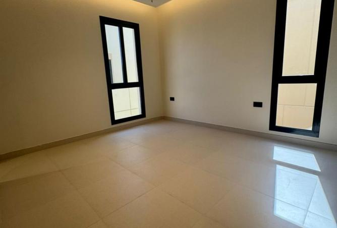 255013 - Property Image 3