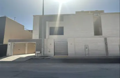 Villa - 5 Bedrooms - 5 Bathrooms for sale in العريجاء الغربي - Riyadh - Ar Riyadh