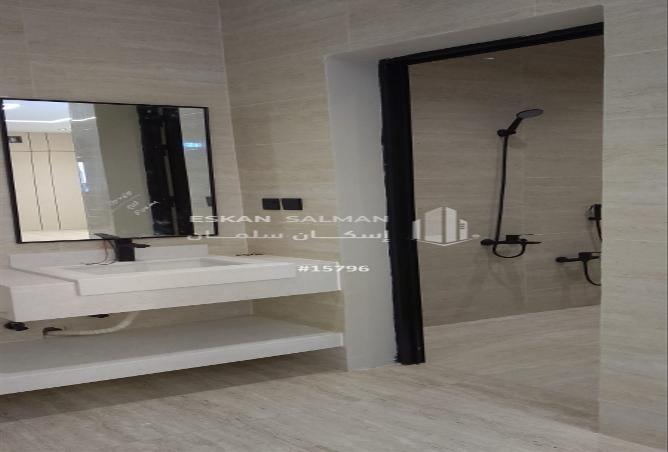 255381 - Property Image 3