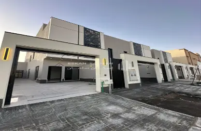 Villa - 5 Bedrooms - 4 Bathrooms for sale in Al Janadriyah - Riyadh - Ar Riyadh