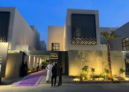 فيلا - 5 غرف نوم - 5 حمامات for للبيع in حي الرمال - شرق الرياض - الرياض