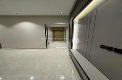 Apartment - 5 Bedrooms - 3 Bathrooms for sale in Al Muhammadiyah 3 - Jazan - Jazan