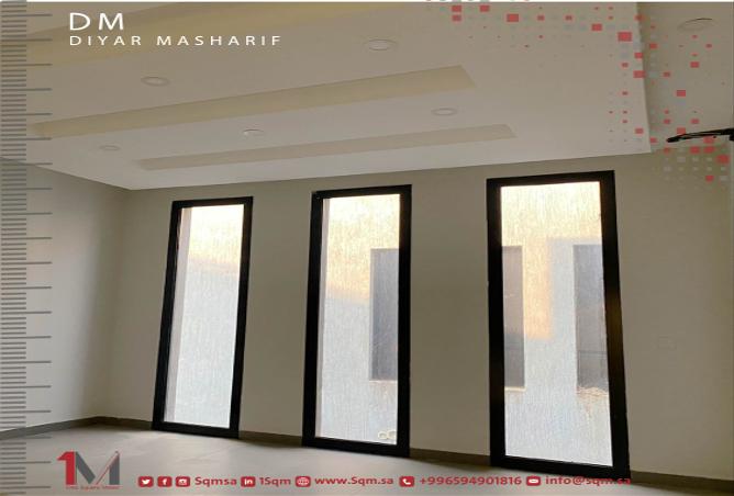 257021 - Property Image 2