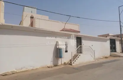 Full Floor - 6 Bedrooms - 5 Bathrooms for sale in Ar Rayaan - Al Badai - Al Qassim