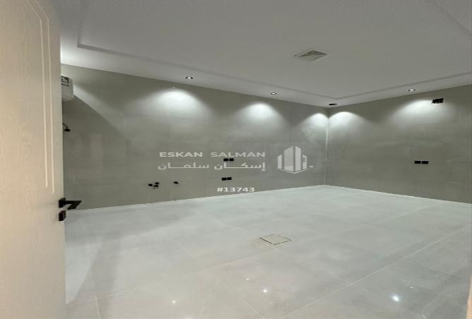 251889 - Property Image 3