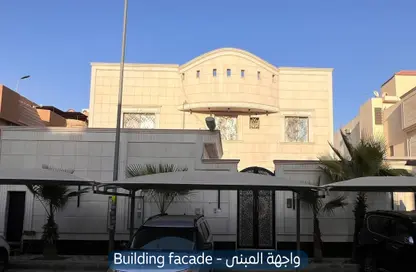 Apartment - 3 Bedrooms - 2 Bathrooms for rent in Qurtubah - Riyadh - Ar Riyadh