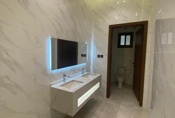 254040 - Property Image 3