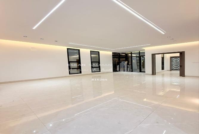 256237 - Property Image 3