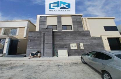 طابق كامل - 4 غرف نوم - 3 حمامات للبيع في الجنادرية - الرياض - الرياض
