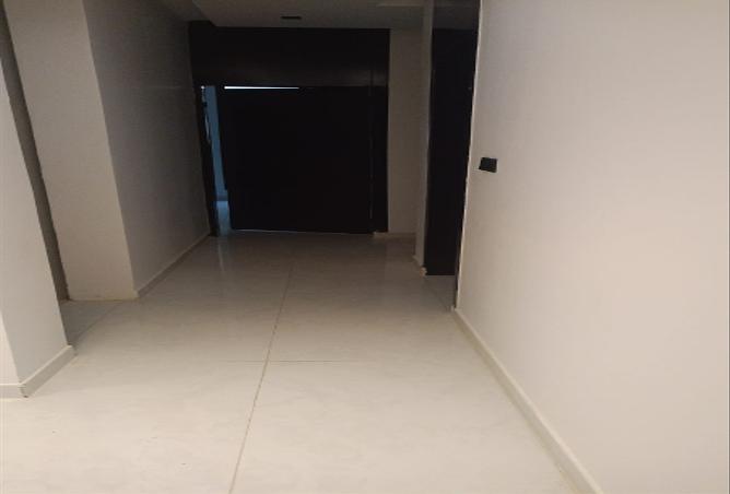 258504 - Property Image 2