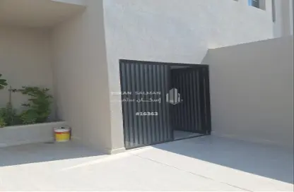 Apartment - 5 Bedrooms - 4 Bathrooms for sale in Dahiyat Al Malik Fahd - Ad Dammam - Eastern