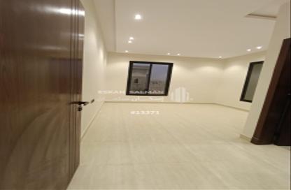 Full Floor - 5 Bedrooms - 3 Bathrooms for sale in Ar Rimal - Riyadh - Ar Riyadh