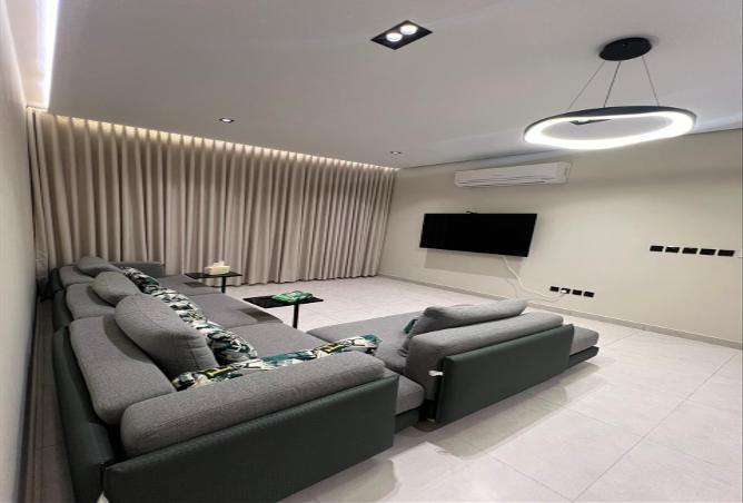 258020 - Property Main Image