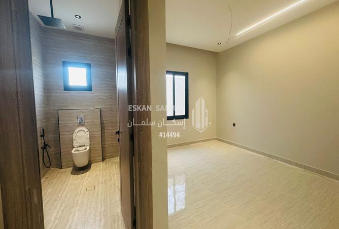 253452 - Property Image 3