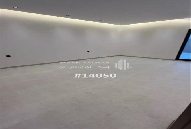 252586 - Property Image 3