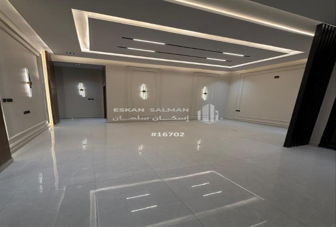 256713 - Property Image 3