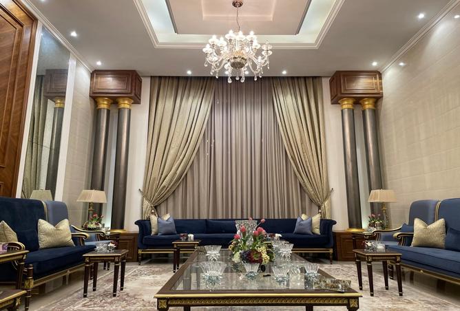 258745 - Property Image 2