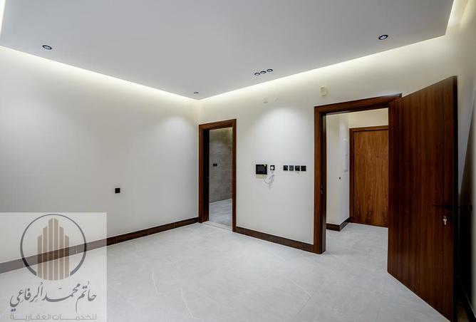 256275 - Property Image 2