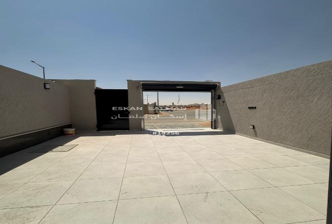 253057 - Property Image 3