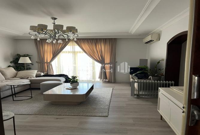 247122 - Property Image 2